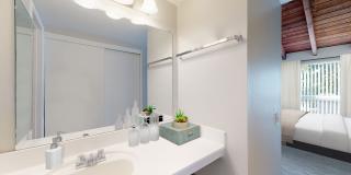 The Artisan Claremont Gallery 15