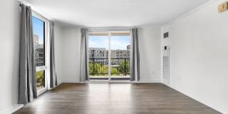 Spacious, Renovated Downtown Condo with Breathtaking Views of the City! Spacious, Renovated Downtown Condo with Breathtaking Views of the City! Gallery 1