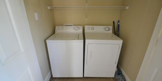 Charming New Orleans Style Townhouse in Gated Community on LSU bus route Gallery 11