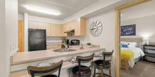 Destinations Lynnwood 61+ Active Adult Apartment Homes Gallery 9