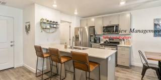 Beautifully Maintained Townhouse in a Prime Location Beautifully Maintained Townhouse in a Prime Location Gallery 7