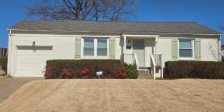 Beautiful Florence Park South home with hardwood floors throughout. Gallery 1