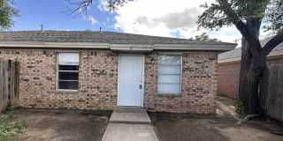 2103 South Loop 289 - A Gallery 1