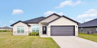 329 Shadbush Drive Gallery 1