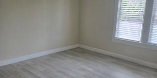 CHARMING 2 BEDROOM 1 BATH APARTMENT HOME - $500 OFF FIRST MONTH RENT! Gallery 3