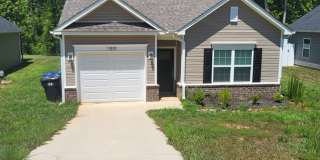 Cute, Well Maintained, Ranch Close to Mountain Island Lake Gallery 1