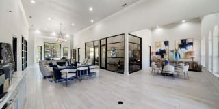 St. Martin Gallery 25