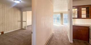 RENT SPECIAL: ½ Off First Full Month's Rent With One Year Lease!  ~ 227 24th Gallery 12