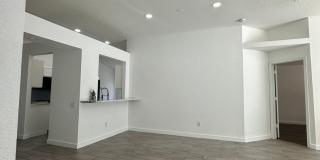 4 Bedroom / 2 Bath House Gallery 6