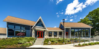 Halstead Beverly Townhomes Gallery 8