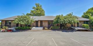 311 MAPLE AVE W #C Gallery 41