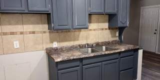 2 Bed 1 Bath Newly Remodeled Home in Del City/OKC Gallery 4