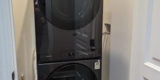 2150 W Monroe Street Gallery 77