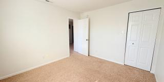 Now Showing: 4 Bedroom / 2.5 Bath located at 1723 Elijah Blue Dr. in Greenwood, IN. Gallery 26