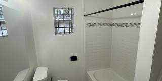 4526 Fairview St Gallery 6