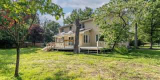 1800 LARK Lane Gallery 66