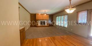 Executive Home - 4 Bedroom, 3.5 Bathroom in Country Club Neighborhood with Finished Basement Gallery 3