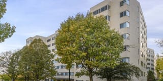 Carillon House Gallery 23