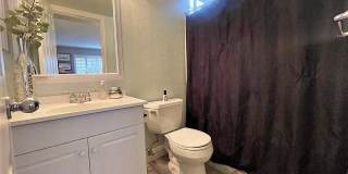 ***500 Move in Special*** Beautiful Single Family home with Large Backyard Gallery 14