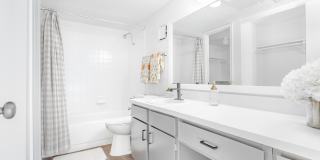 The Broadwater at Salado Creek Gallery 12