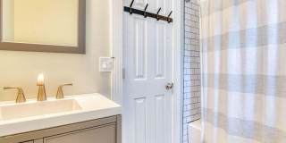 148 Heck Avenue Gallery 14