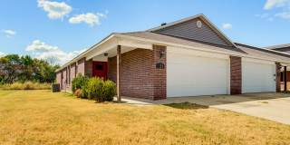 Great location-don't miss this one! Gallery 1