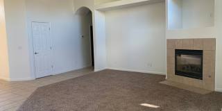 Beautiful 4 Bedroom and 2 Bath Home with Bonus Office Area Gallery 4