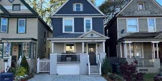 284 Hoyt Street Gallery 1