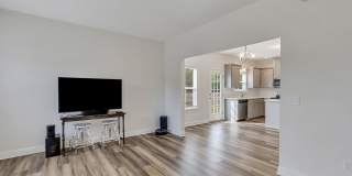 AVAILABLE NOW! (Pet Friendly) | $500 RENT CREDIT Gallery 14