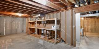 Spacious 4BR House in Columbia Gallery 35