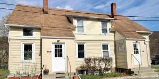 4 Schoolhouse Lane Gallery 1