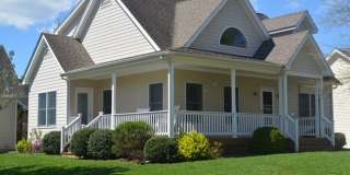 Single Family Home within Lexington City Limits Gallery 1