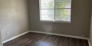 1003 San Antonio Street Gallery 4