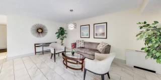 7420 LAKEVIEW Drive unit: W205 Gallery 7