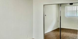 3747 CLARINGTON AVE Gallery 48