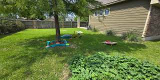 College Station - 3 bedroom / 2 bath- 2 car garage - fenced in back yard home in Creek Meadows Gallery 25