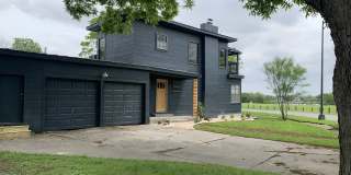 155 N Josephine Tobin Dr Gallery 2
