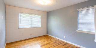 1556 Singleton Avenue Gallery 11