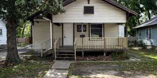 Completely Remodeled 3 BR / 1 BA Single Family Home w/Huge Back Yard Gallery 1