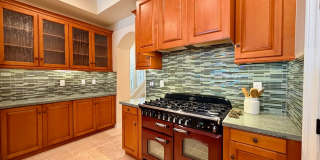 For Rent Available Now - Furnished House 3+BR 2.5Ba in Del Mar, charming furnished home in the highly desirable Point Del Mar Gated Community Gallery 17
