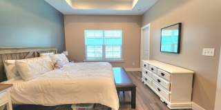 On the hunt for a beautiful, open floor plan home to rent close to downtown? Gallery 17
