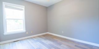 Price Change! 3 Bedroom 2 Bathroom- Pets Considered! Gallery 11