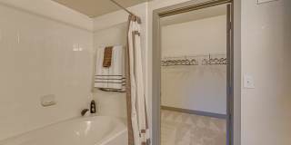 Quadrangles on Twenty Gallery 37