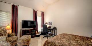 719 Oak Hollow Dr Gallery 24
