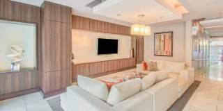 Windsor South Lamar Gallery 26