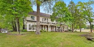 Unique, Charming and Spacious Fayetteville Home! Gallery 27