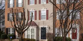 4384 SUTLER HILL Square Gallery 1