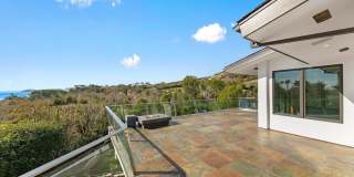 4 Bed, 5 bath home with stunning ocean views located in Malibu hills Gallery 41