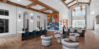 Entrada Paramount Gallery 28