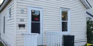 Lovely 2/1 small house for rent!! Gallery 1